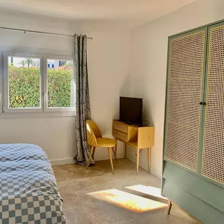 La Reposee, Bas De En Plein Coeur De Apartment